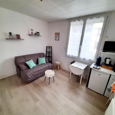 Charmant Petit Studio Bagnères-de-Bigorre Buitenkant foto